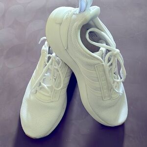 Adidas Cloudfoam Comfort sneakers.  Like new.